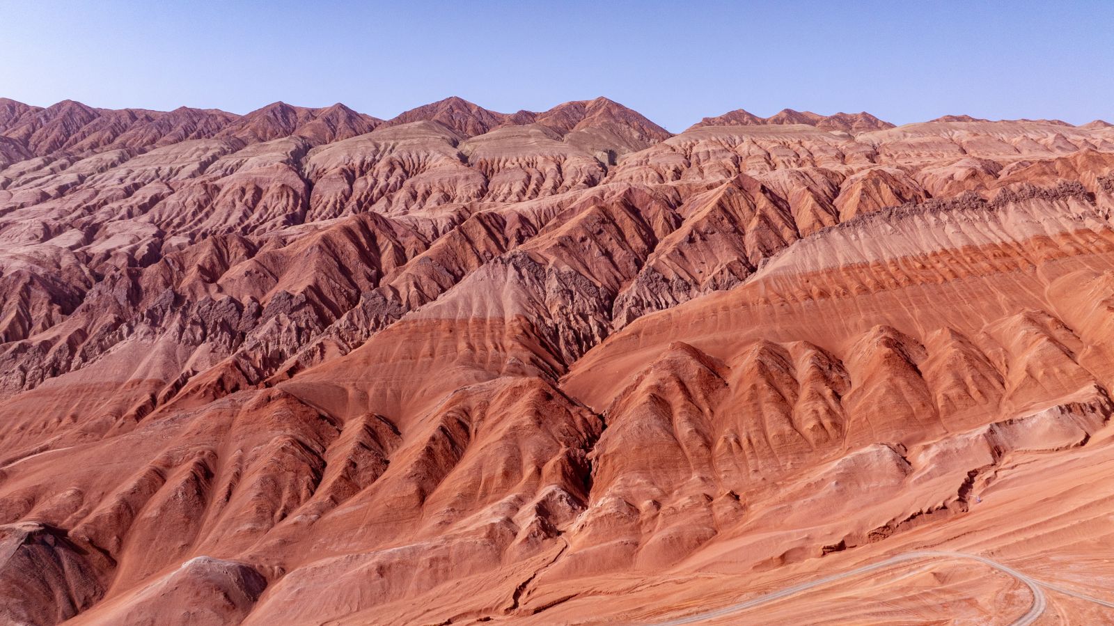 hoa-diem-son-do-ruc-va-gieng-kham-nhi